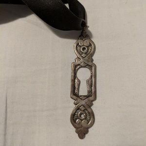 RockLove Steampunk Keyhole Plate Pendant